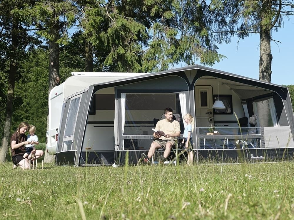 Find den perfekte kompakte campingvogn hos LE-Camping